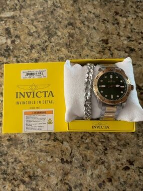Invicta Specialty Men’s Two-Tone Silver and Gold Bracelet Watch with Green Dial